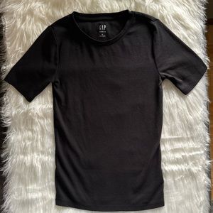 Gap Modern Crewneck T-Shirt - Black - Size Small